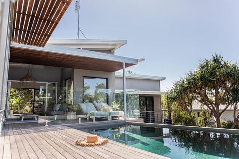 Akoakoa - Sunrise Beach - Foster Accommodation 0