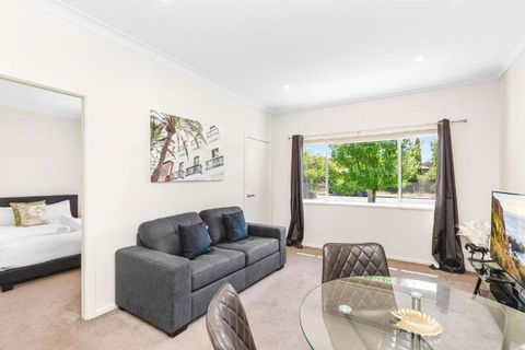 Altus Wagga Apartments - Foster Accommodation 4