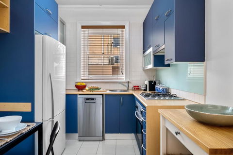 Awesome Albert Park Art Deco Gem 2 Bedroom Bevan 2 - Foster Accommodation 4
