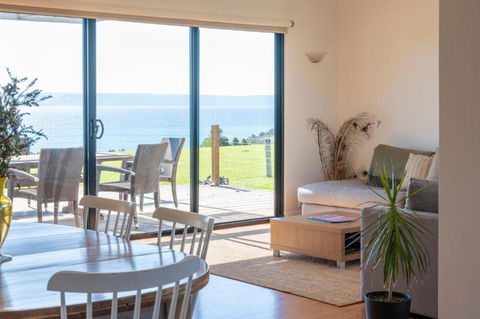 Antechamber Bay Retreats - Foster Accommodation 4
