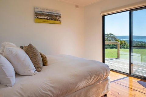 Antechamber Bay Retreats - Foster Accommodation 3