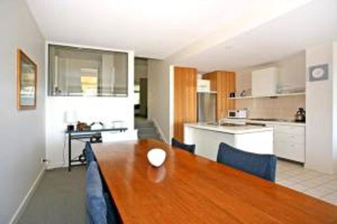 Apartment 21 Kalimna - Foster Accommodation 3