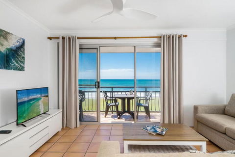 Apartment 8T - Foster Accommodation 0