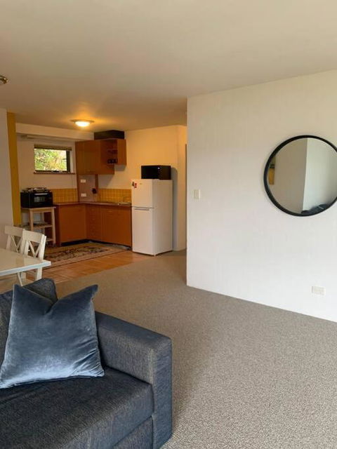 Apartment Minutes To Lake - Foster Accommodation 4