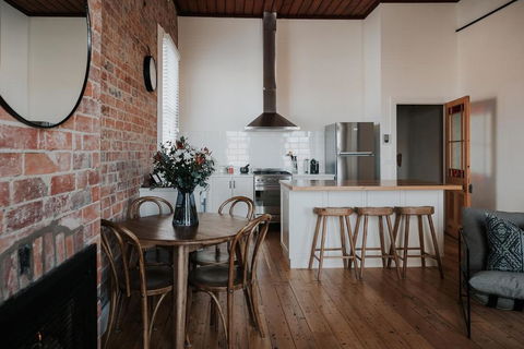 Apartments On Belmore -The Ferguson - Foster Accommodation 0