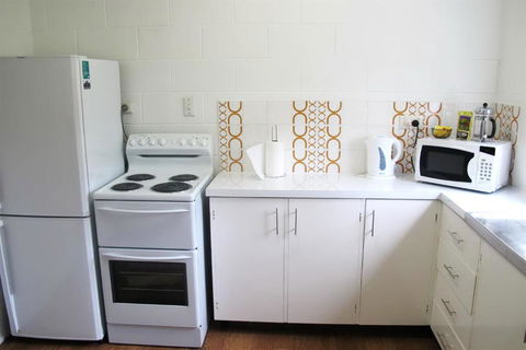 Apollo Jewel Beachfront Apartments - Foster Accommodation 4