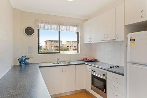 Apollo Unit 17 Ground Floor - Foster Accommodation 3