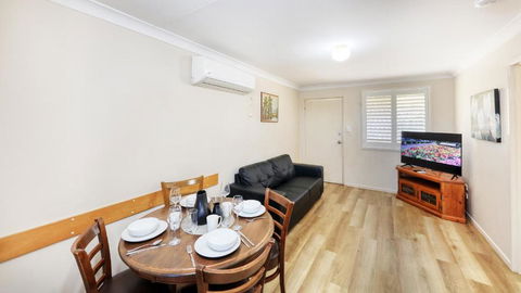 Apollo Lodge - Foster Accommodation 4