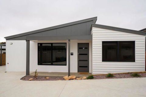 Apostle Escape - Foster Accommodation 3