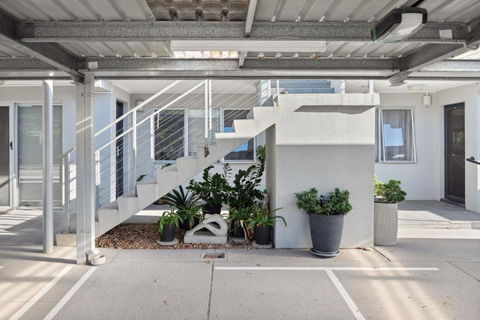 Applecross Riverside Apt - Foster Accommodation 3