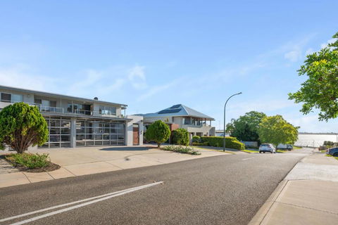 Applecross Riverside Apt - Foster Accommodation 2