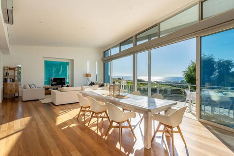 Apricus I Private Properties - Foster Accommodation 0