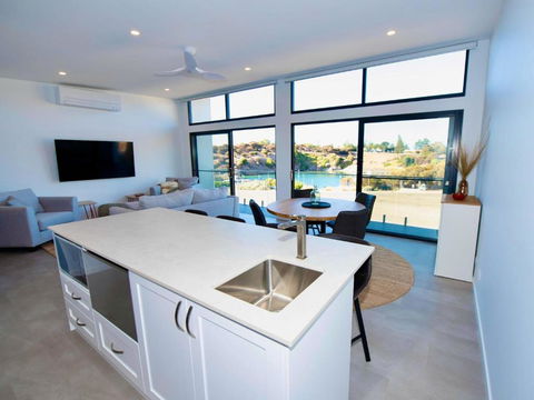 Apt03-The YC Lily May - Foster Accommodation 0