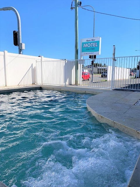 Aqua Blue Motel - Foster Accommodation 0