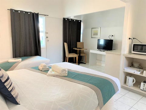 Aqua Blue Motel - Foster Accommodation 4