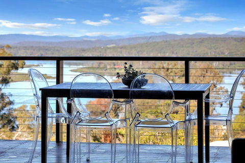 Aqua La Vista - 4 Bedroom Pet Friendly House - Foster Accommodation 0