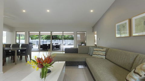Aqua - Pecten Port Douglas - Foster Accommodation 2