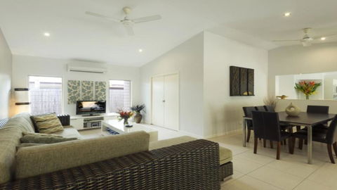 Aqua - Pecten Port Douglas - Foster Accommodation 3