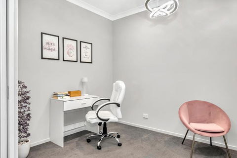 Aqua Place - Family Comfort Meets Coastal Charm - Foster Accommodation 4