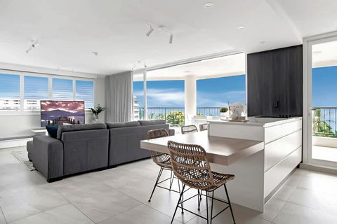 Aquarius Luxury Apartment - Foster Accommodation 2