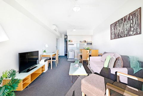 Arafura Adventure - CBD Suite With Sprawling Views - Foster Accommodation 4
