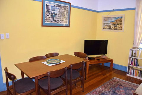 Arakoon House 1 - Bring Your Own Linen - Foster Accommodation 3