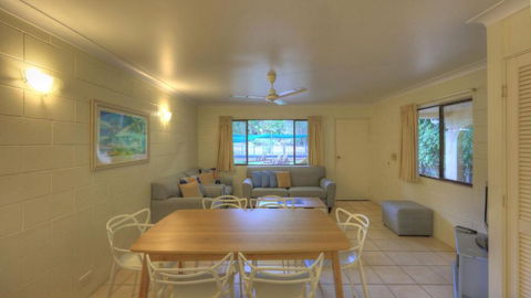 Arcadia Palms 2 - Foster Accommodation 2