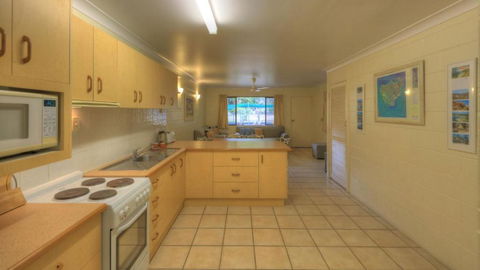Arcadia Palms 2 - Foster Accommodation 4