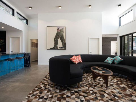 Arenas South - Foster Accommodation 1