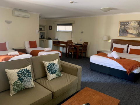 Armidale Pines Motel - Foster Accommodation 4