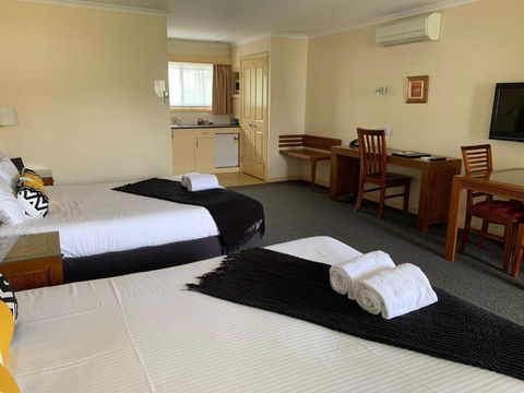 Armidale Pines Motel - Foster Accommodation 2