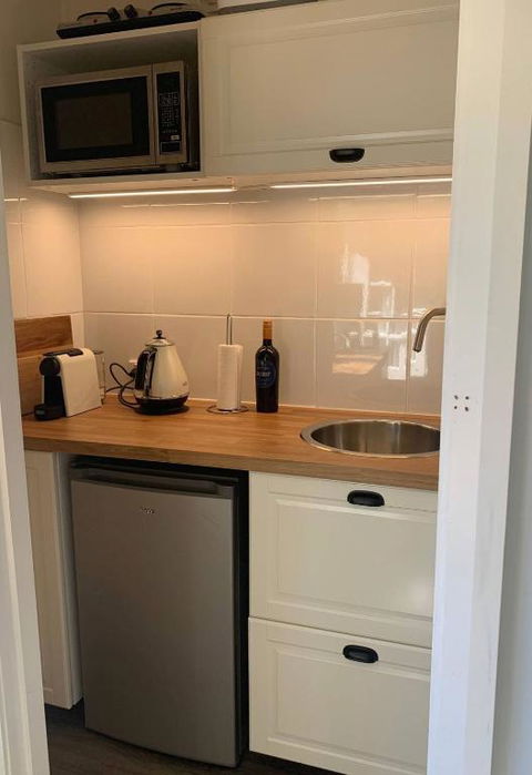 Aroha Studio - Foster Accommodation 3