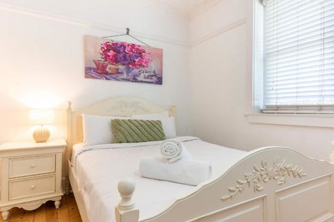 Art Deco 1 Bed Apt Close To Beach & CBD - Foster Accommodation 3