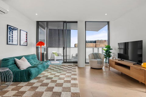 Art Deco - City View Nest - Foster Accommodation 4