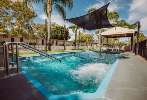 Artesian Spa Motel - Foster Accommodation 0