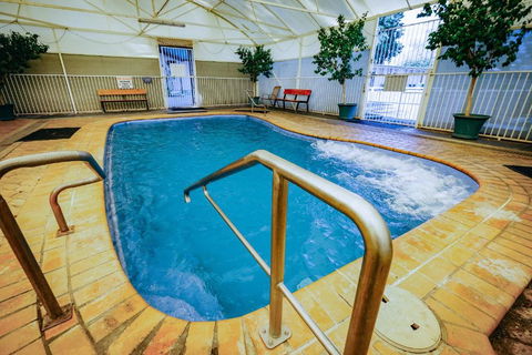 Artesian Spa Motel - Foster Accommodation 2