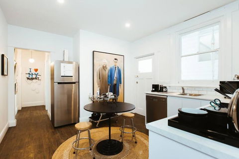 Arthur Apartment - Foster Accommodation 0
