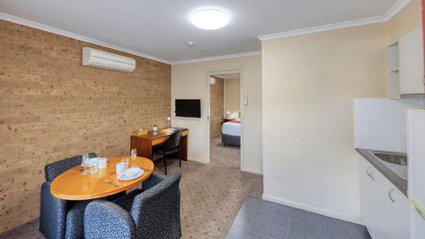 Ashton Motel - Foster Accommodation 4