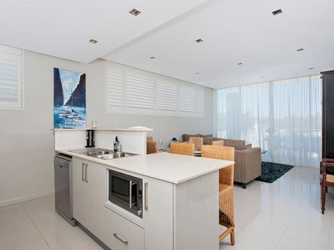 Aura Apartments Unit 12 59 Shoal Bay Road - Foster Accommodation 3