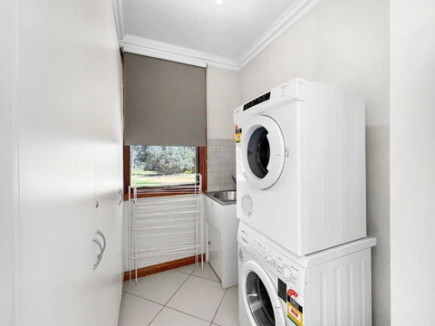 Aurora Cottages - Bellfield - Foster Accommodation 1