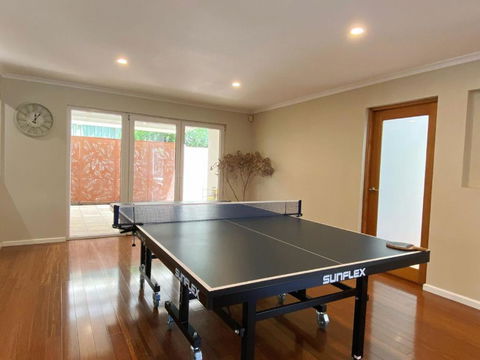 Aussie Escape Poolside Comfort And Relaxation - Foster Accommodation 3