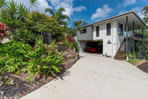 Austinmer - Cannonvale - Foster Accommodation 1