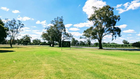Australian Homestead Motor Lodge - Foster Accommodation 1