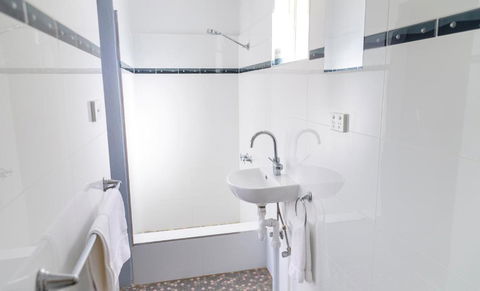 Australian Hotel Motel Yass - Foster Accommodation 1