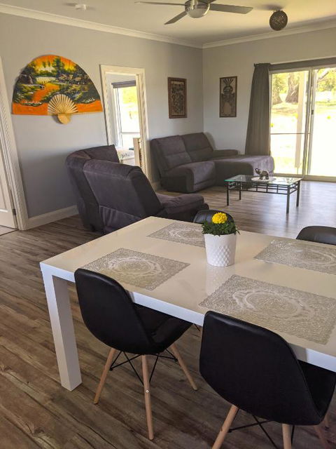 Australian Wildlife At Your Door - Foster Accommodation 1