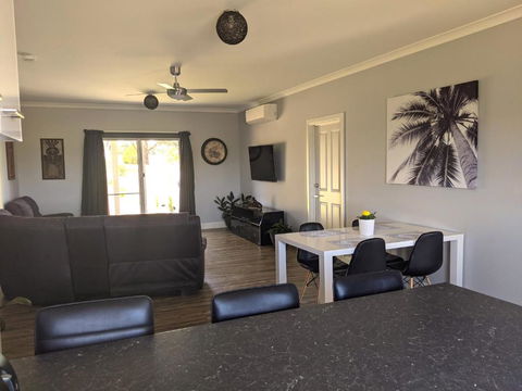 Australian Wildlife At Your Door - Foster Accommodation 4