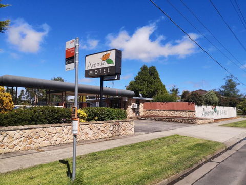 Avenue Motel - Foster Accommodation 1