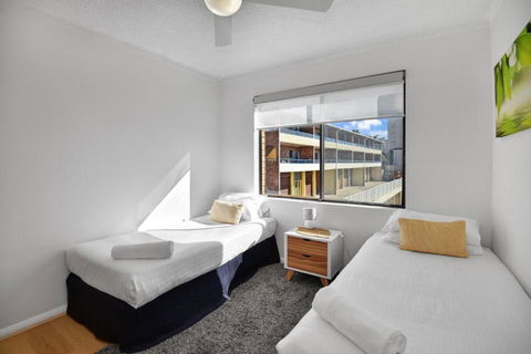 Avilla Court Stunning Views - Foster Accommodation 2