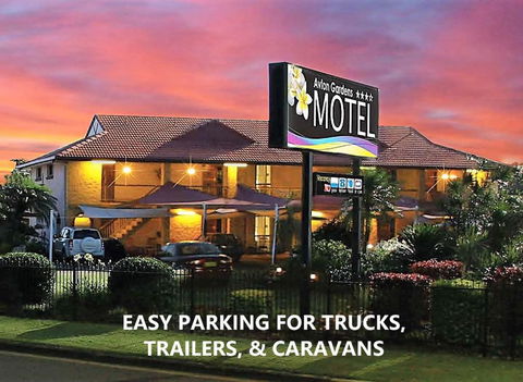 Avlon Gardens Motel - Foster Accommodation 0