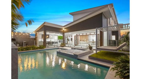Avoca Beach Retreat - Foster Accommodation 2